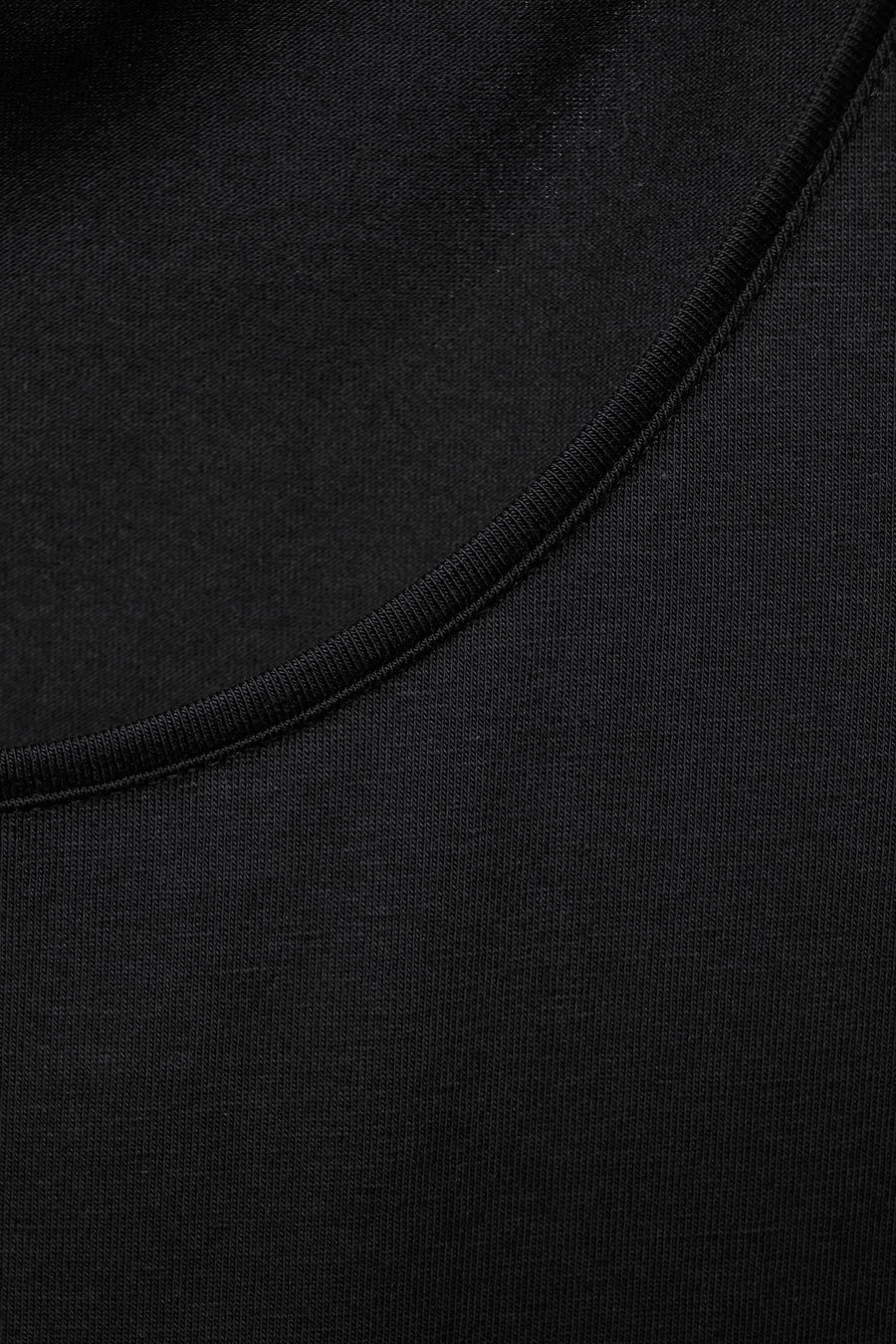 Zwarte tanktop van STREET ONE, van effen jerseymateriaal, met een ronde hals.