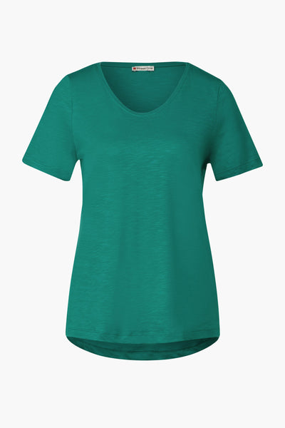 Groen T-shirt van Street One, van getextureerd tricot met korte mouwen en ronde hals.