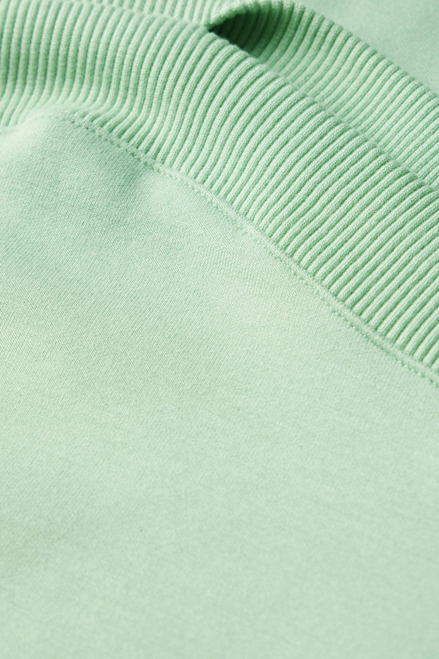 Top met korte mouwen groen, van STREET ONE, in geribbelde textuur.