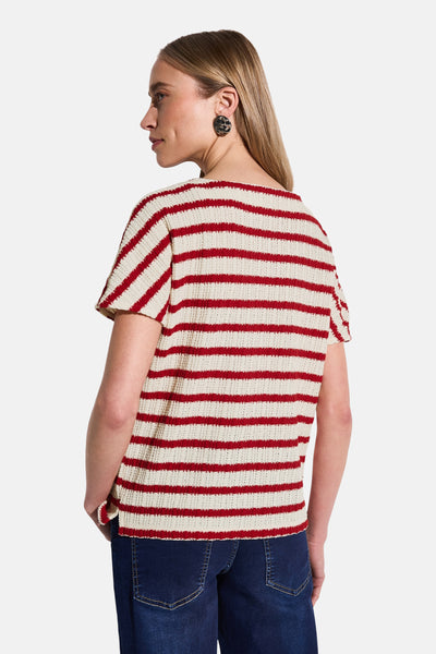 T-shirt à rayures rouge et écru de Street One, porté avec un jean brut
