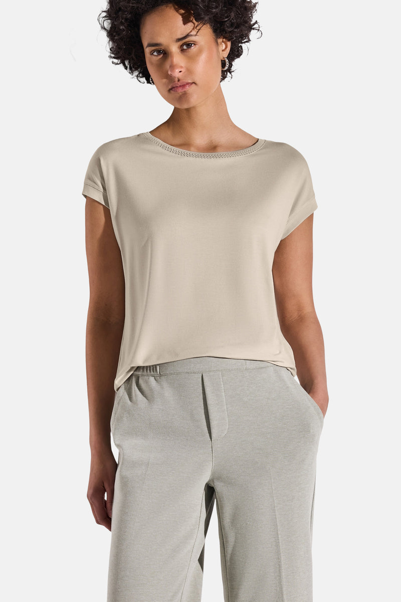 Top eenarmige beige Street-shirt van STREET ONE, met versierde kraag.