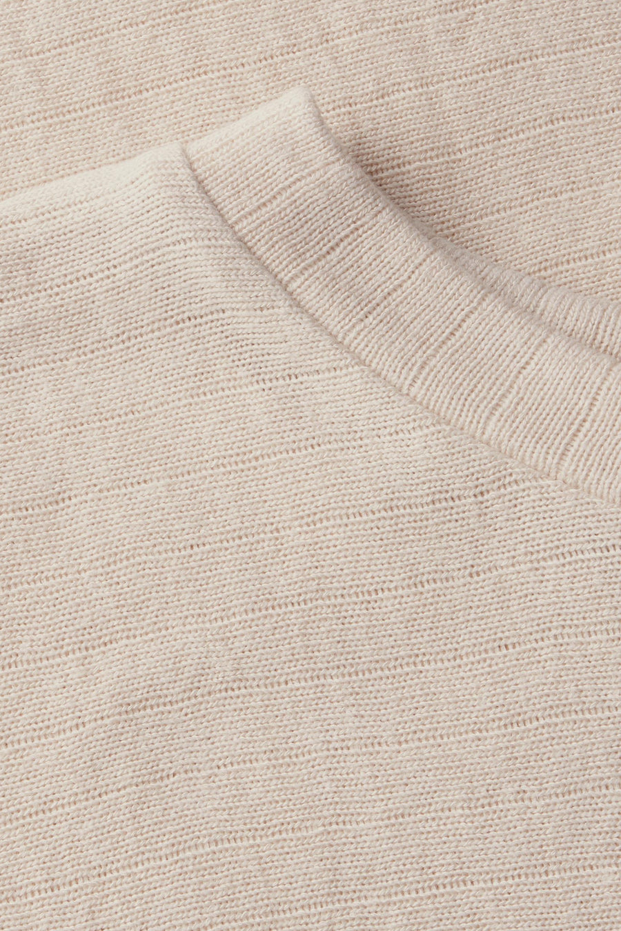 Top uni manches courtes beige de Street One, texture tricotée fine et encolure ras du cou.