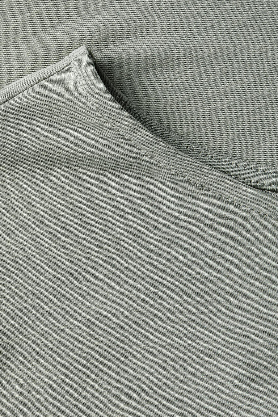 Top met korte mouwen groen van STREET ONE, discrete naaddetails en fijne jersey-textuur.