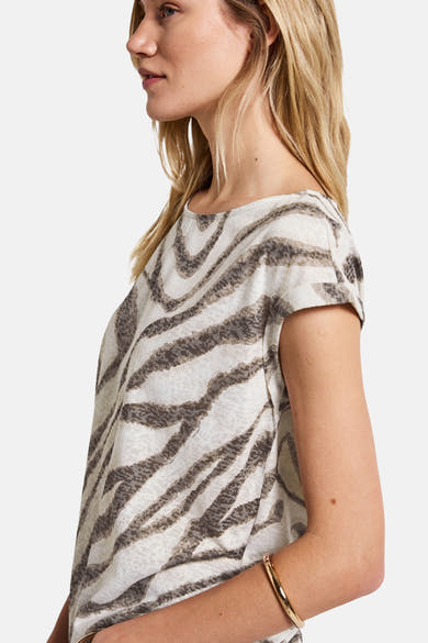 Multikleurig T-shirt met korte mouwen van STREET ONE, met zebraprint en een gouden armbandje.