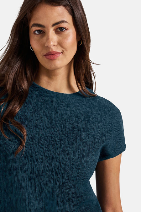Top met korte mouwen blauw van Street One, wafelstructuur gedragen door een model.