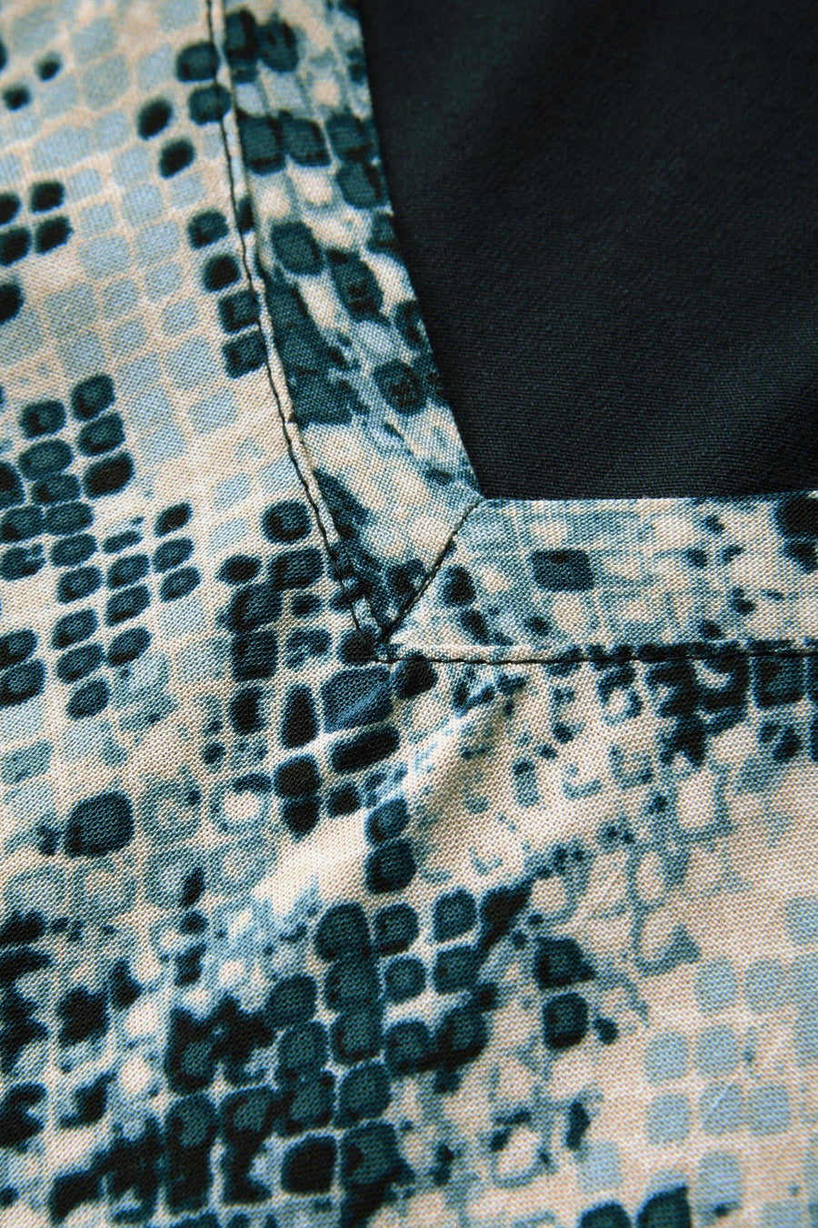 Multikleurig T-shirt met korte mouwen van Street One, met een origineel geometrisch patroon op een zachte textuur.