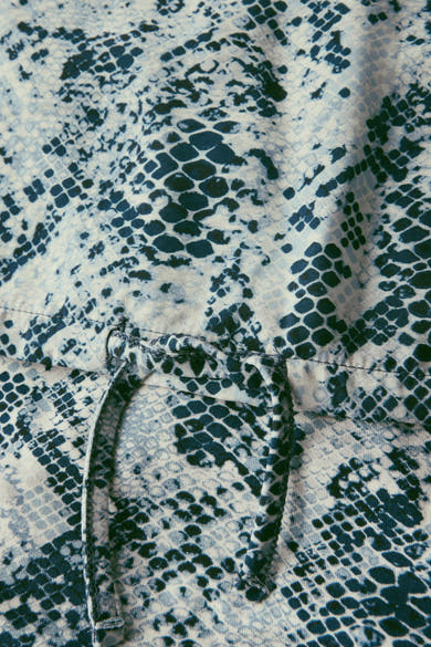 Blauw T-shirt met korte mouwen van Street One, met slangenprint en trekkoord.