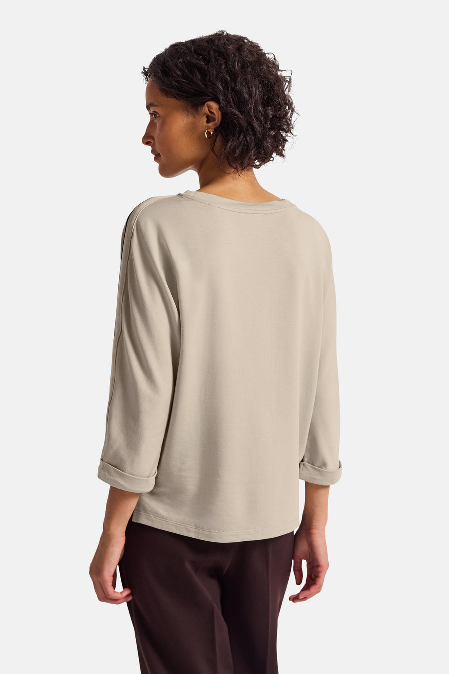 Top met lange mouwen beige van Street One, driekwartmouwen en een bruine broek.