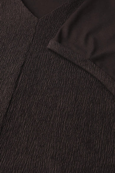 Top uni manches courtes brun par STREET ONE, avec texture gaufrée.