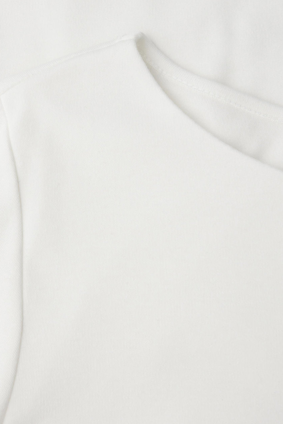 Top uni manches longues blanc de STREET ONE, en jersey doux, avec encolure dégagée.