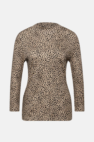 Multikleurig T-shirt met lange mouwen van STREET ONE met zwart gespikkeld patroon op een beige achtergrond.
