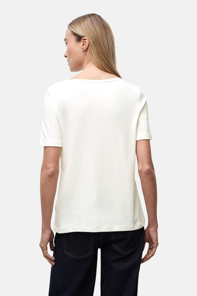 T-shirt à manches courtes blanc de Street One, vu de dos, porté avec un pantalon foncé.