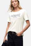 Wit T-shirt met korte mouwen van Street One, met decoratieve opdruk, gedragen met een donkere jeans.