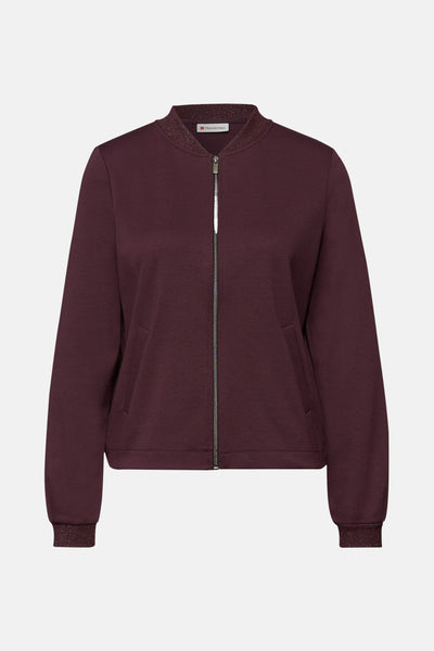 Gilet bordeaux zippé de STREET ONE, avec des bords-côtes brillants au col et aux poignets.