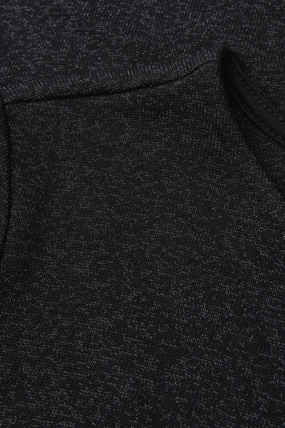 Top uni manches longues noir de STREET ONE, avec une texture tricotée subtile et détails de couture.
