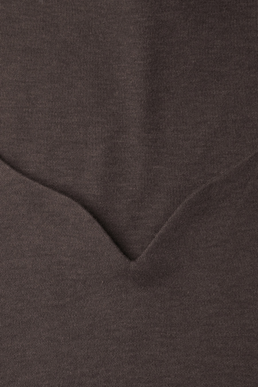 Bruin T-shirt met korte mouwen van STREET ONE, geribbelde breiseltextuur, V-hals.