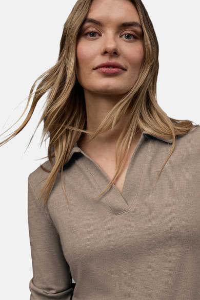 Beige T-shirt met lange mouwen van Street One, in ribgebreide stof met een polokraag en lange mouwen.