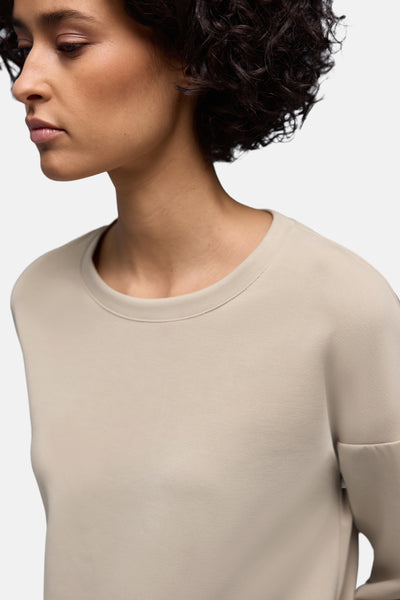 Beige sweater van Street One, ronde hals, lange mouwen en een relaxte pasvorm.