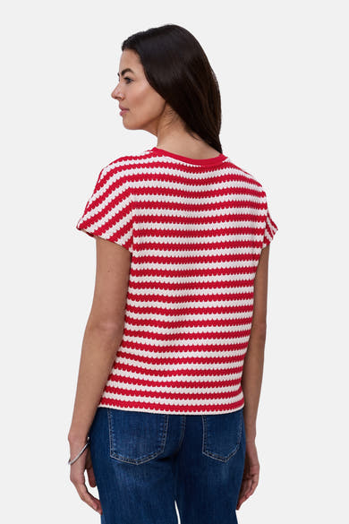 Multikleur gestreept T-shirt van Street One, gedragen met een blauwe jeans, van achteren zichtbaar.