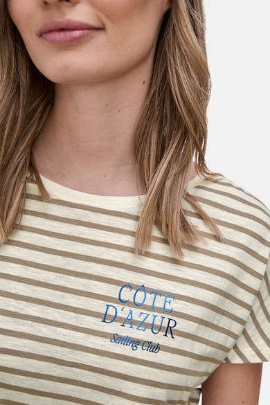 Beige gestreept T-shirt van Street One met blauwe opdruk 'Côte d'Azur Sailing Club'.