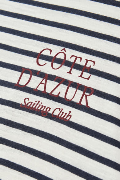 Gestreept wit en marineblauw T-shirt van STREET ONE, met bordeauxrode opdruk "Côte d'Azur Sailing Club".