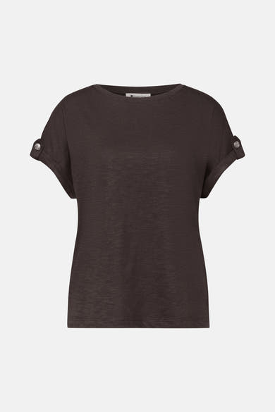 Bruin T-shirt van Street One met ronde hals, opgerolde mouwen en decoratieve knopen, met een licht gemêleerde textuur.
