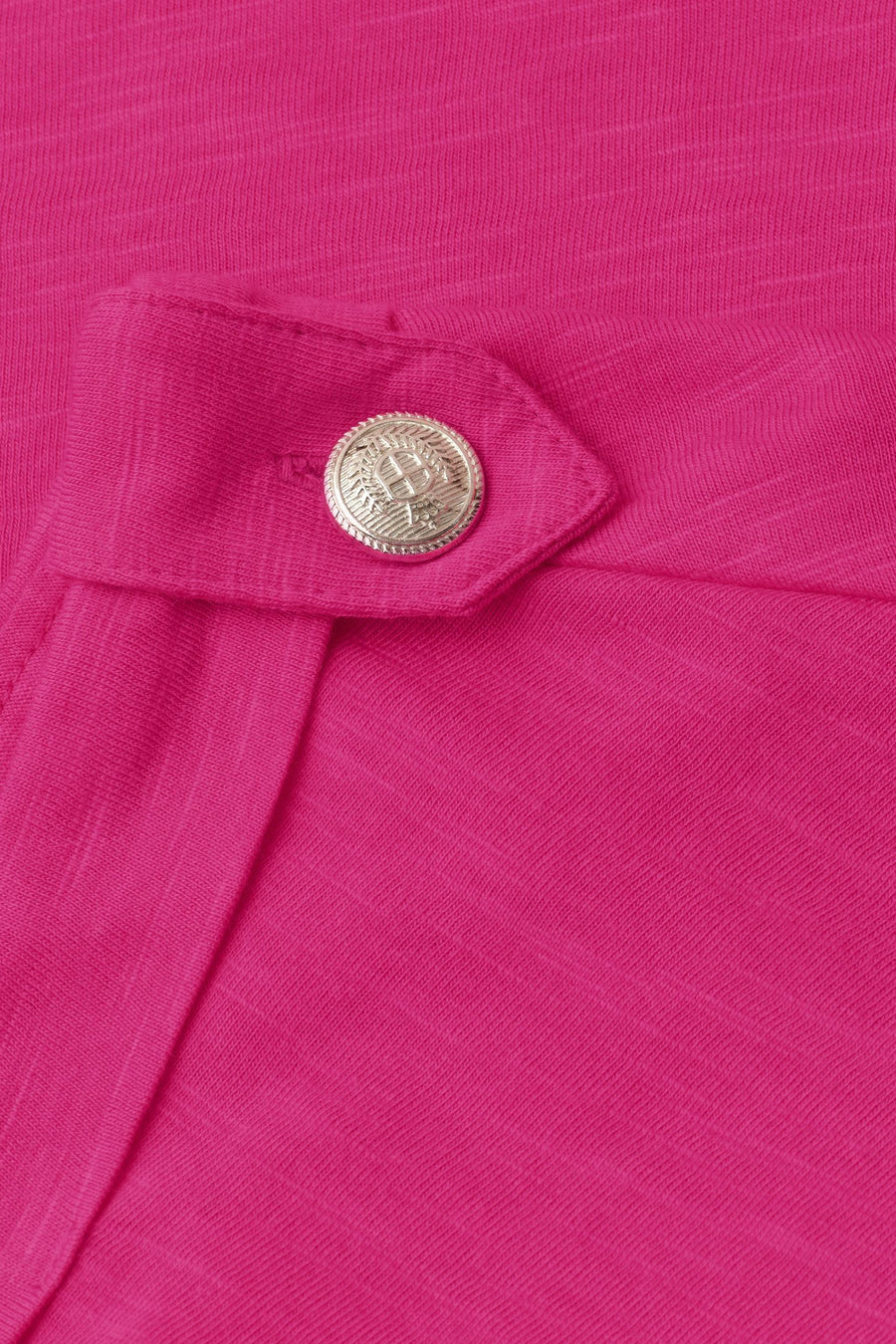 Roze T-shirt van STREET ONE in textielstof met een decoratieve zilveren knoop.