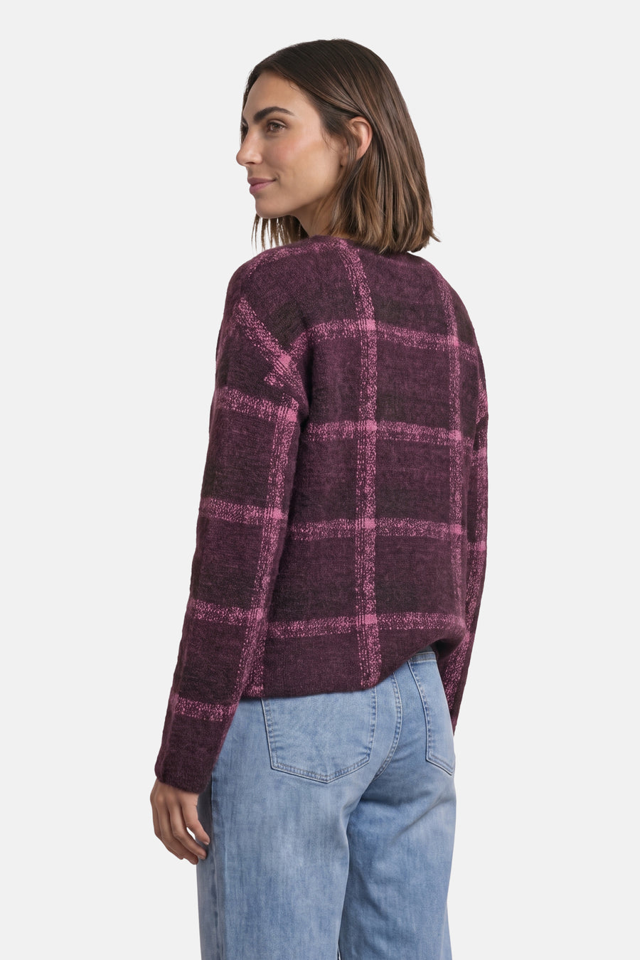 Pull col rond multicolore STREET ONE à motif quadrillé, présenté de dos sur un mannequin.