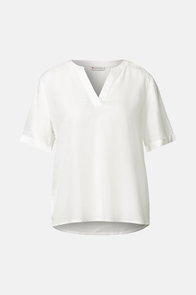 Blouse blanche à manches courtes de Street One, avec encolure en V.