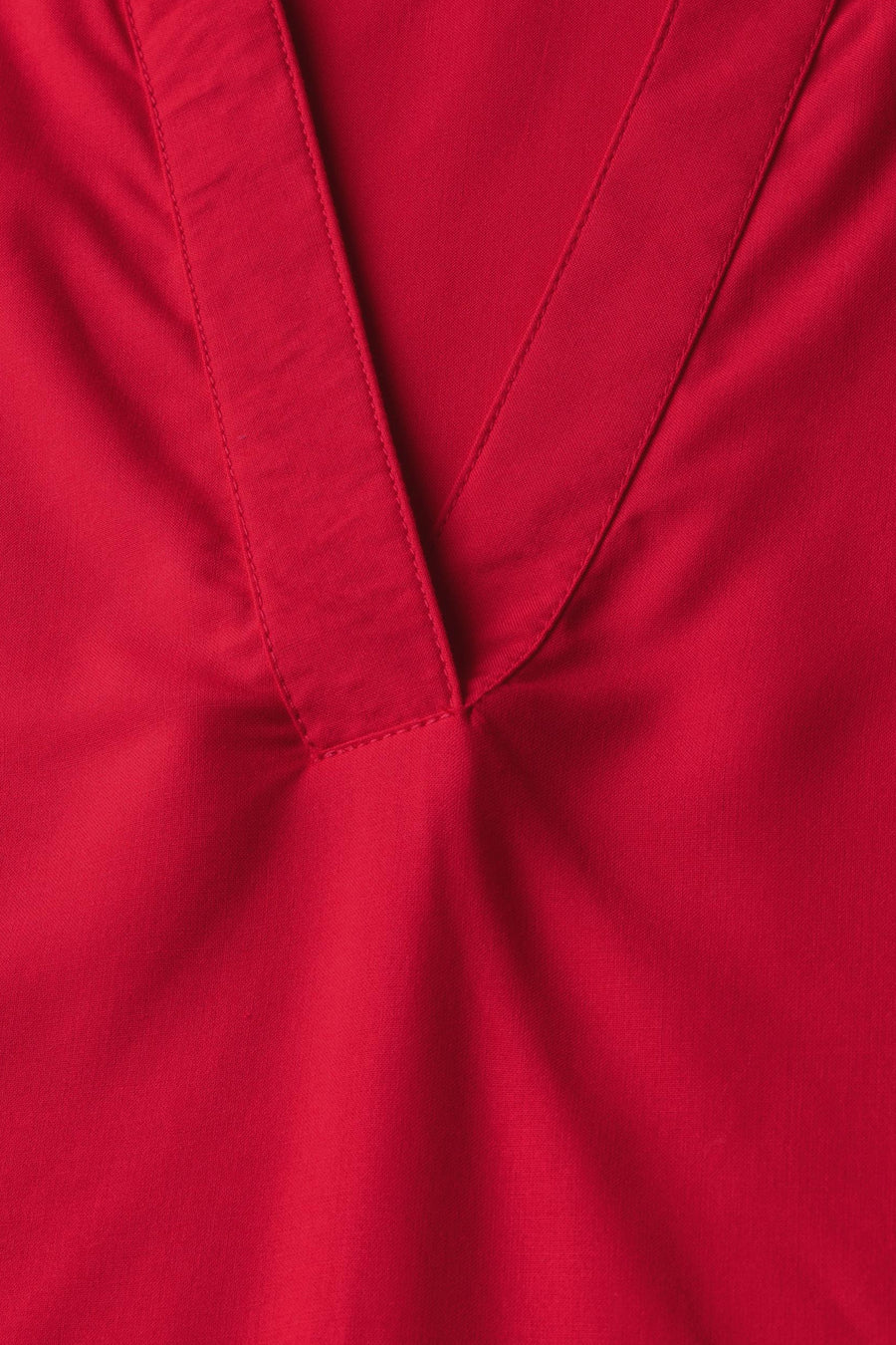 Rode blouse met korte mouwen van Street One met V-hals en gladde textuur.
