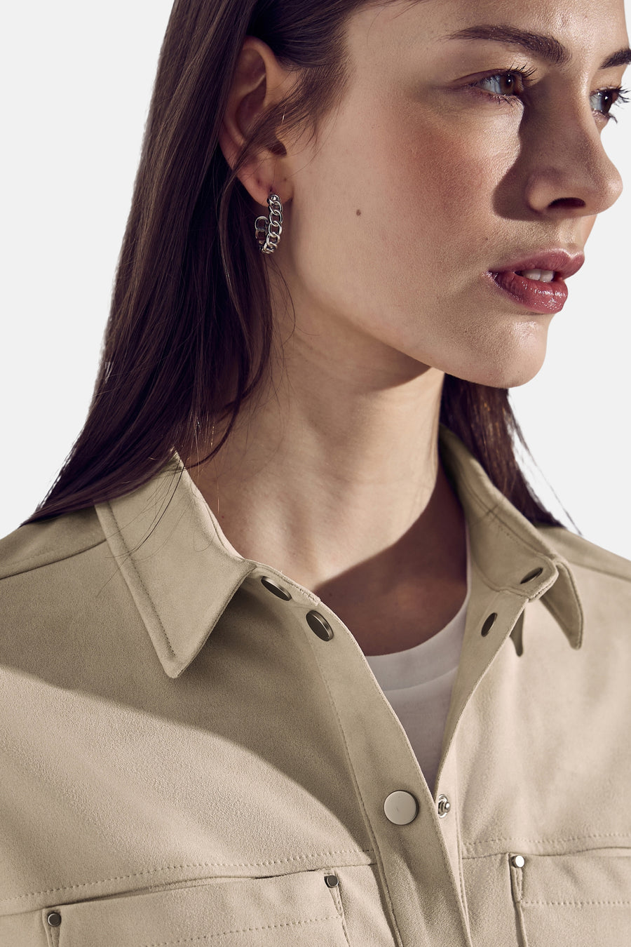 Beige blouse met lange mouwen van Street One, metalen drukknoppen en rechte pasvorm.