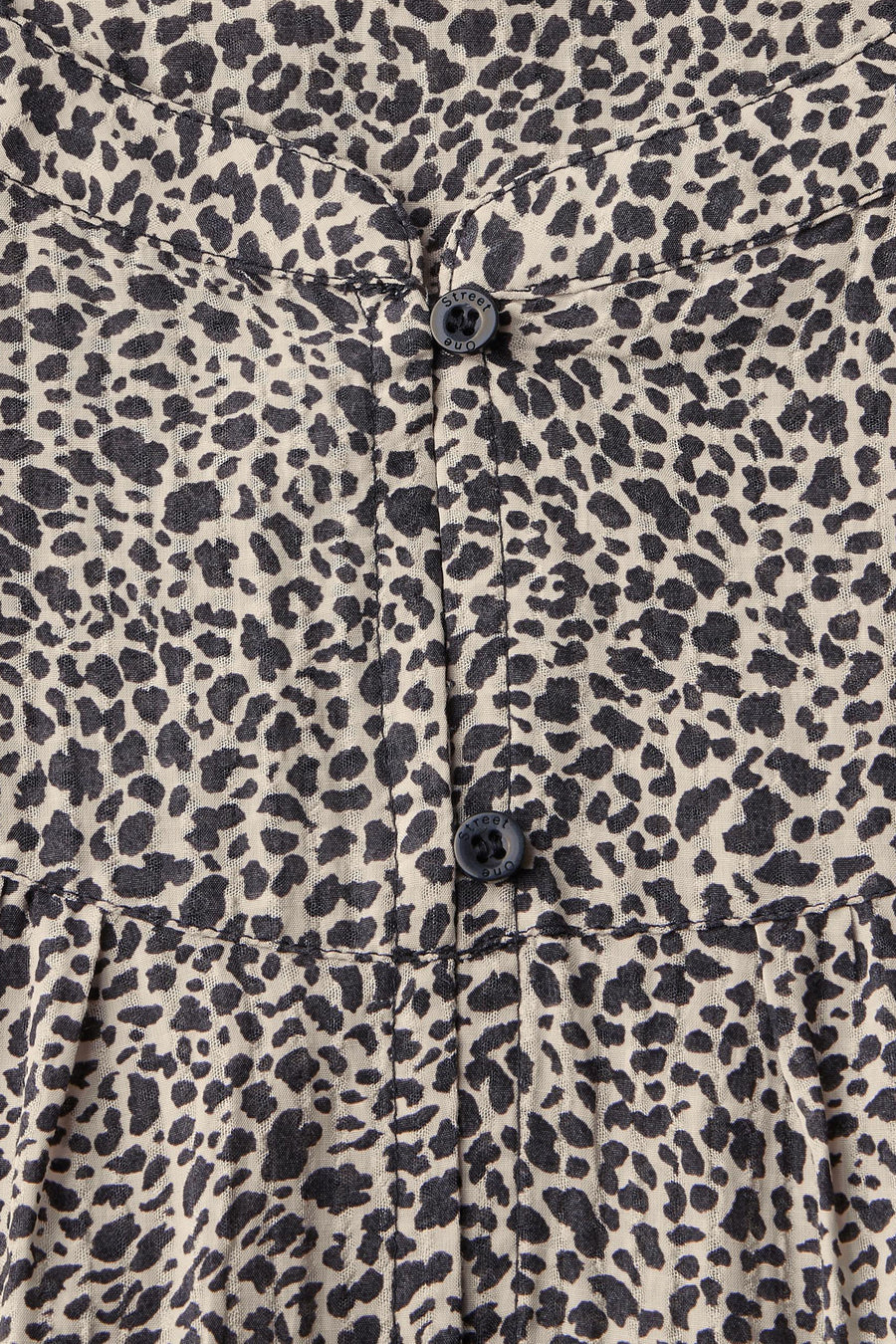 Multikleuren 3/4-mouwen blouse van Street One, met luipaardprint en knopen.