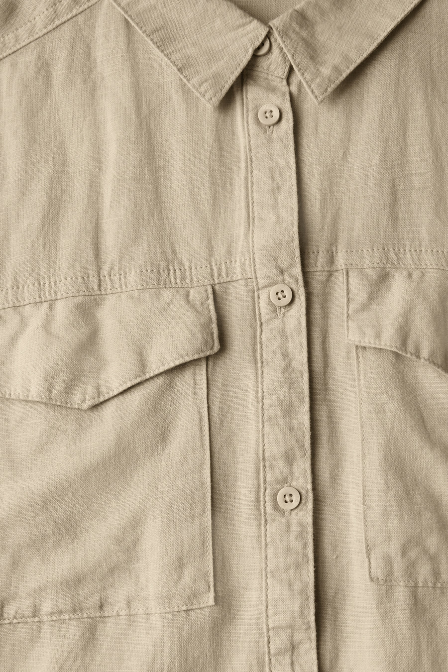 Beige blouse met lange mouwen van Street One, met zakken en knoopsluiting.