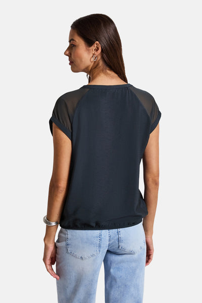 Blauwe blouse met korte mouwen van Street One, met transparante inzetten en elastische taille.