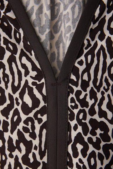 Bruin overhemd met lange mouwen van Street One met luipaardprint en V-hals.
