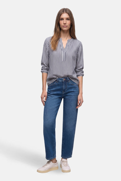 Blouse met lange mouwen blauw van STREET ONE, met zwart-witte verticale strepen.