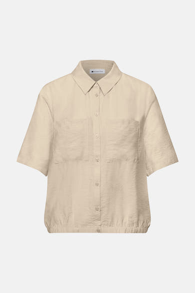 Beige blouse met korte mouwen van STREET ONE, met twee borstzakken en elastische zoom.