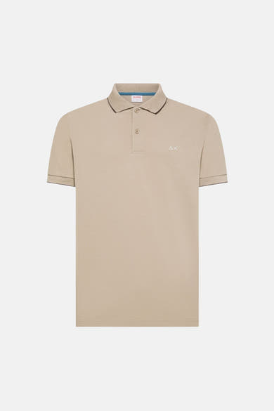 Beige polo van SUN 68, met donkerbruin afgewerkte kraag en mouwen, en wit geborduurd logo.