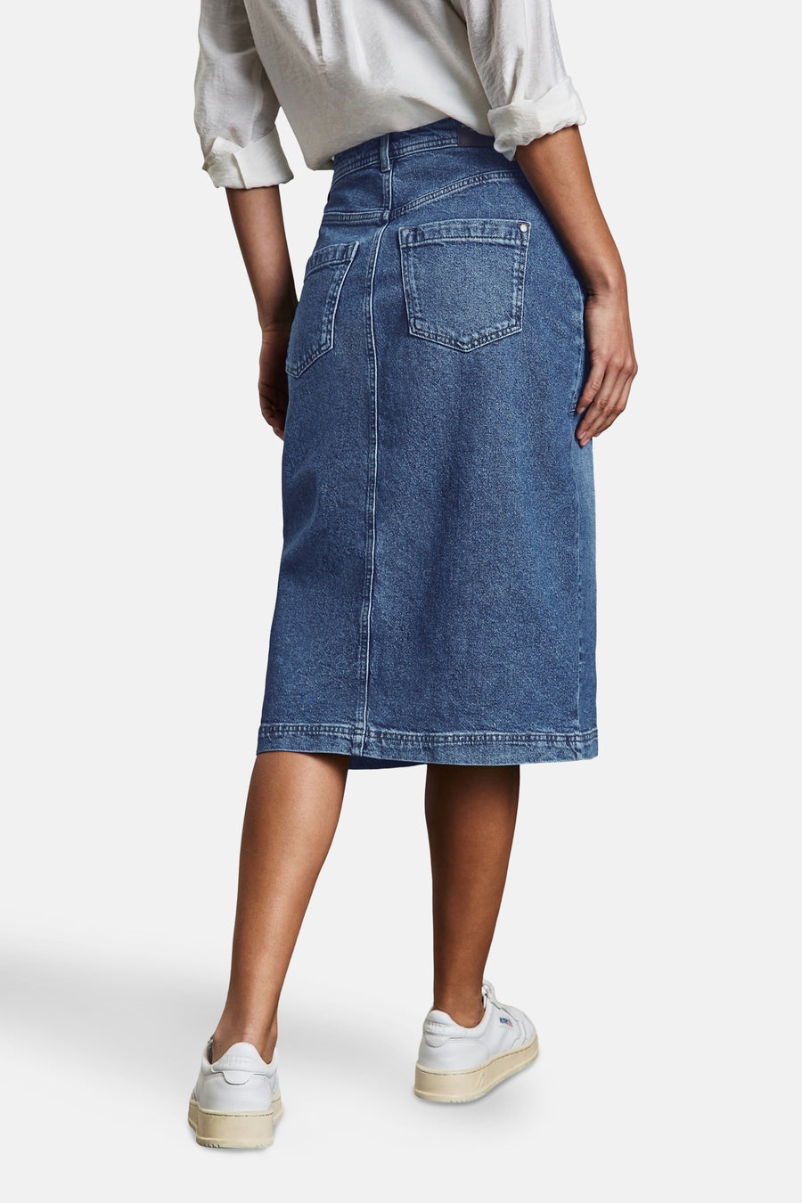 3/4 rok in midblauw denim van STREET ONE, met achterzakken en gestikte zoom.
