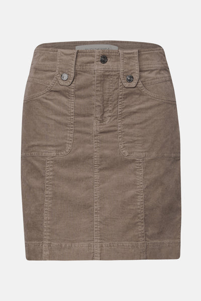 Korte beige corduroy rok van STREET ONE, met opgestikte zakken en decoratieve knopen.