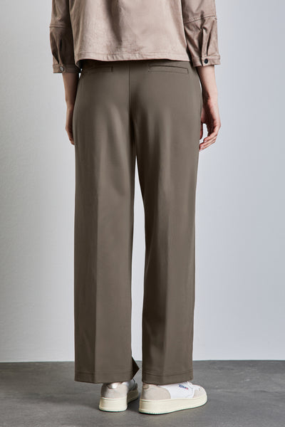 Bruine pantalon de costume de Street One, coupe ample, avec poches arrière et ourlets nets.