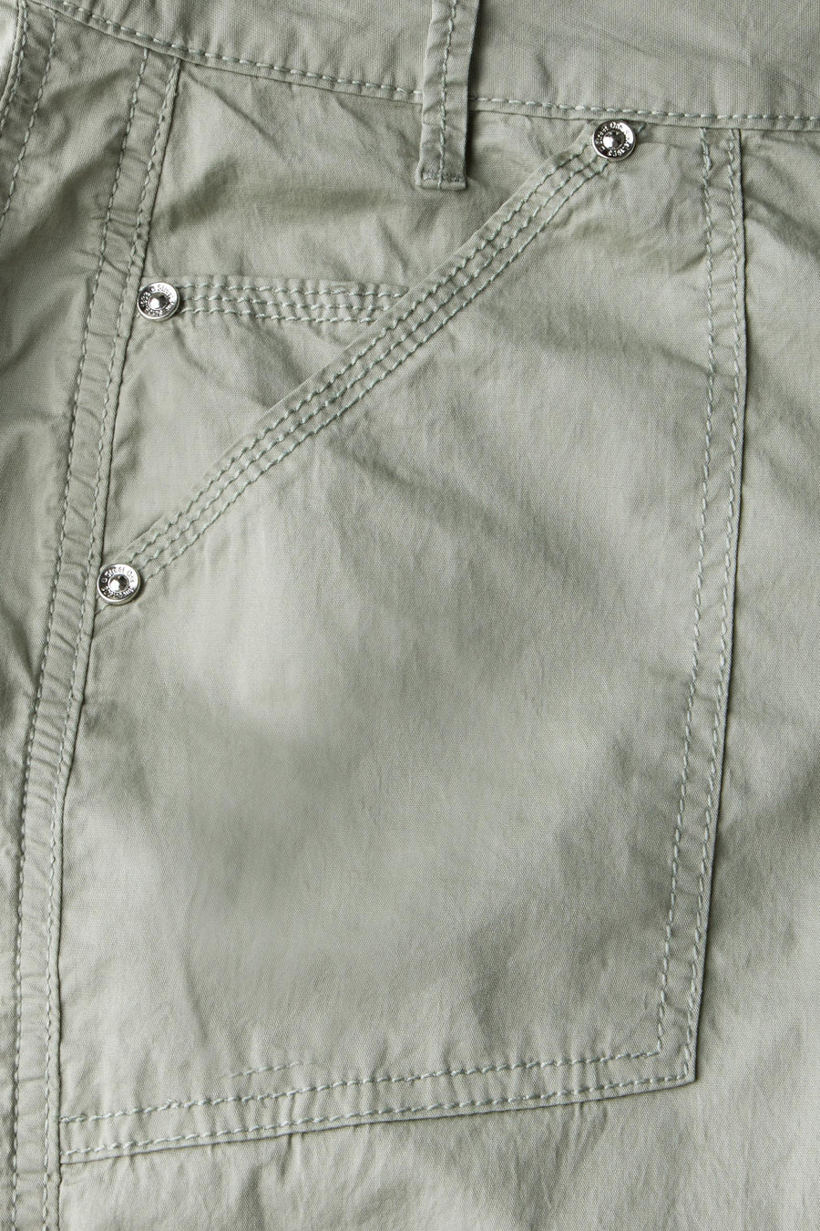 Pantalon cargo vert de STREET ONE avec poche plaquée et détails de couture.