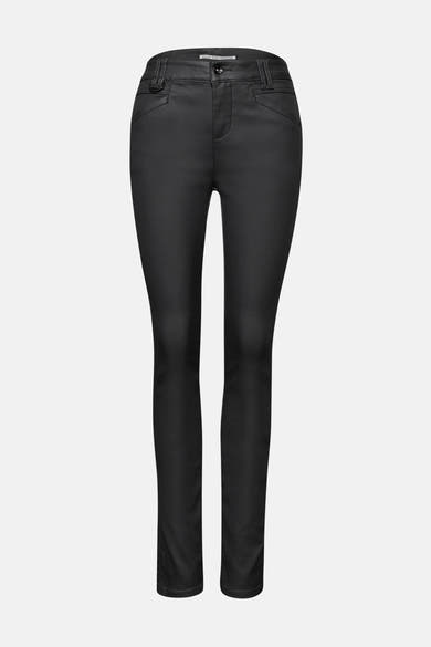 Zwarte broek van STREET ONE, skinny fit, met steekzakken en subtiele details aan de taille.