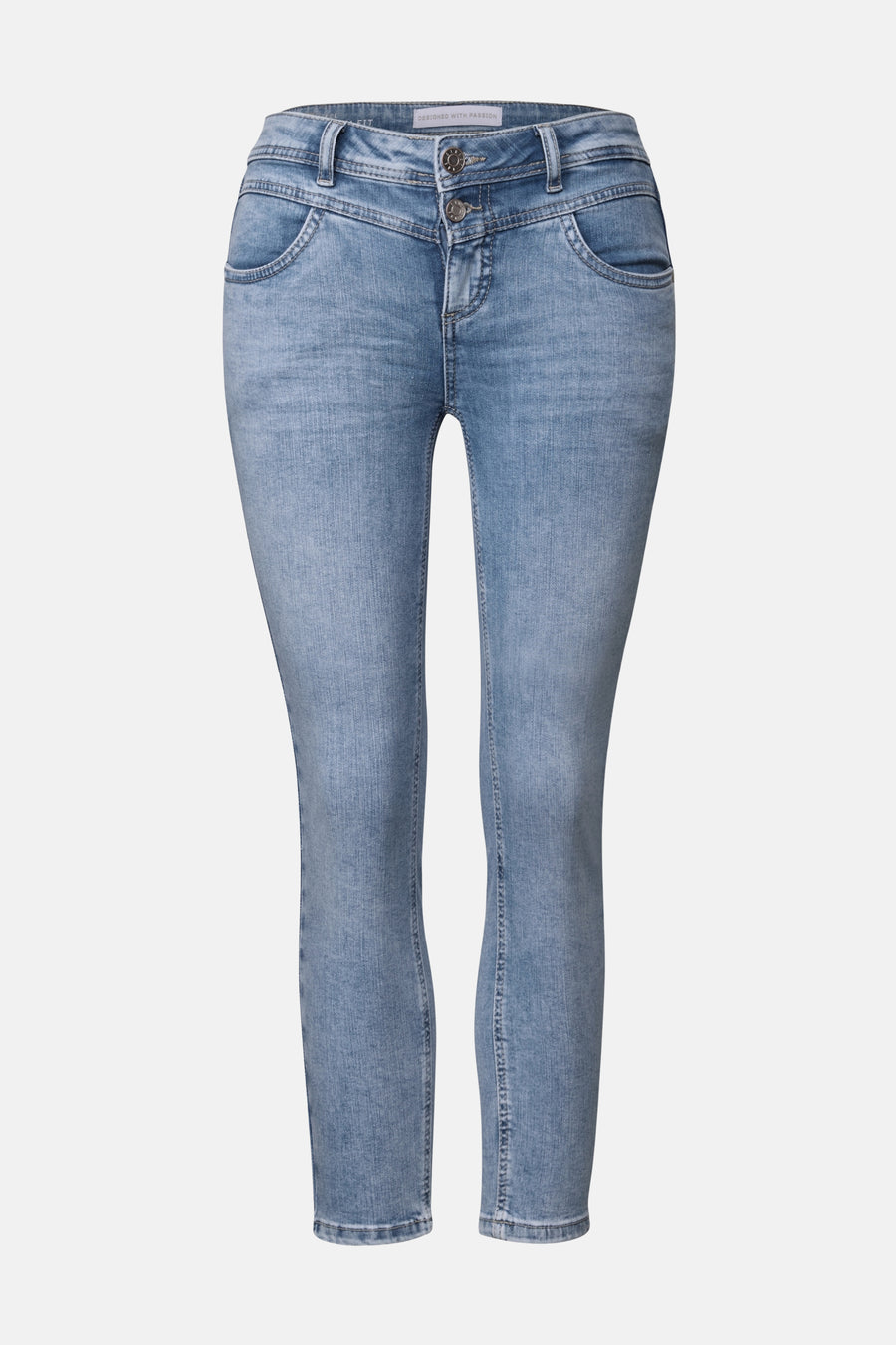 Slim jeans in lichtblauw denim van STREET ONE, nauwsluitende pasvorm en subtiele details.
