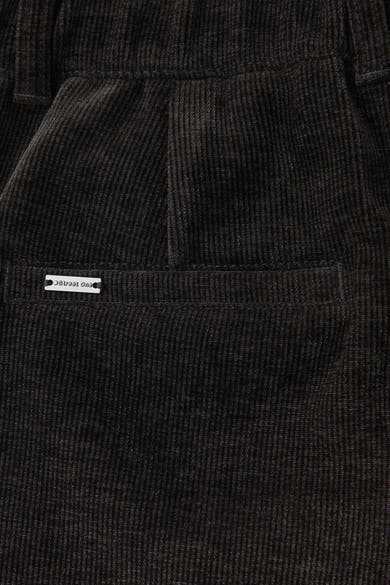 Bruine pantalons de costume de STREET ONE en velours côtelé avec poche arrière.