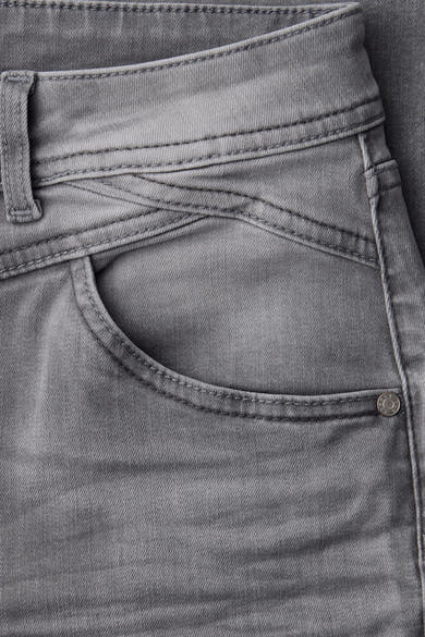 Jean large en denim gris de Street One, avec poche avant et détails de couture.