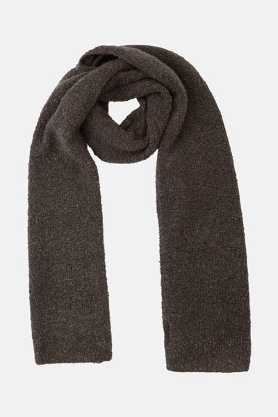 Bonnet brun de STREET ONE, en tricot texturé épais, présenté à plat sur un fond clair.