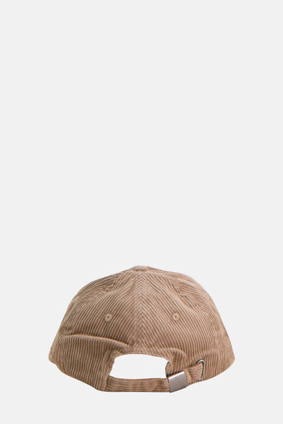 Beige pet met ribfluweel van STREET ONE, met een verstelbare zilveren sluiting aan de achterkant.