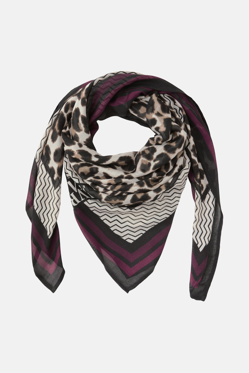 Foulard multicolore de STREET ONE avec motif animalier, rayures et motif à chevrons.