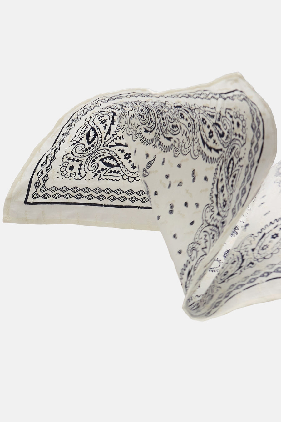 Foulard multicolore de Street One, avec motif cachemire et bordure géométrique.